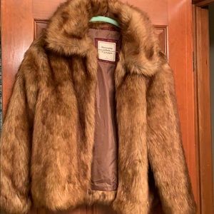 Abercrombie & Fitch Fur Coat (L)